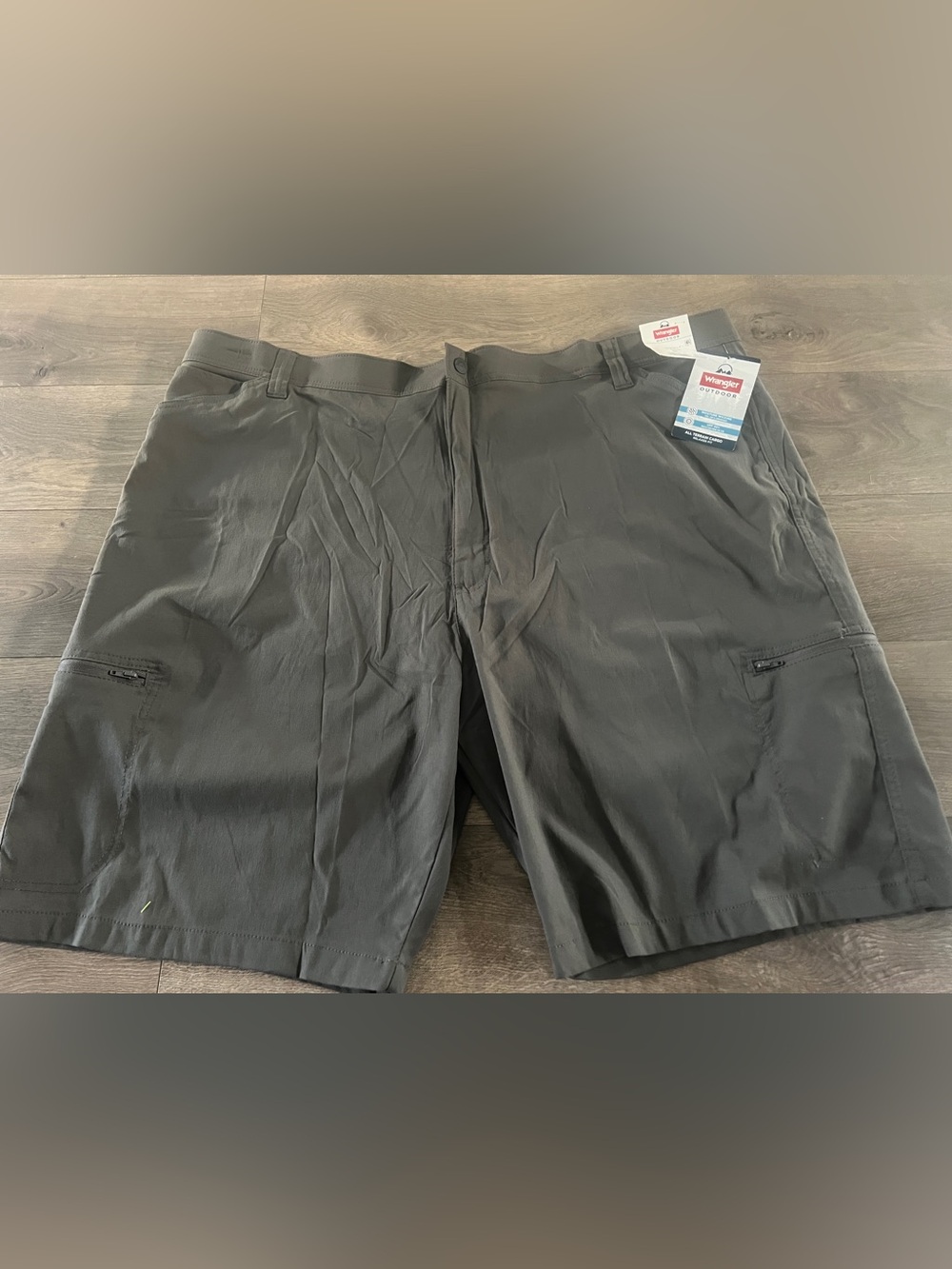 Wrangler Outdoor All Terrain Cargo Shorts Size 48 New